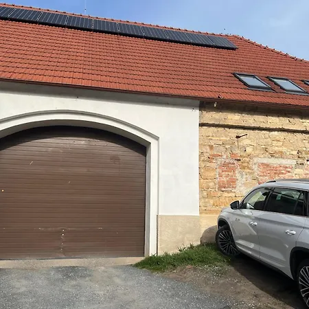 Ubytovani 1Kk Ve Zlonicich Slany Exterior photo